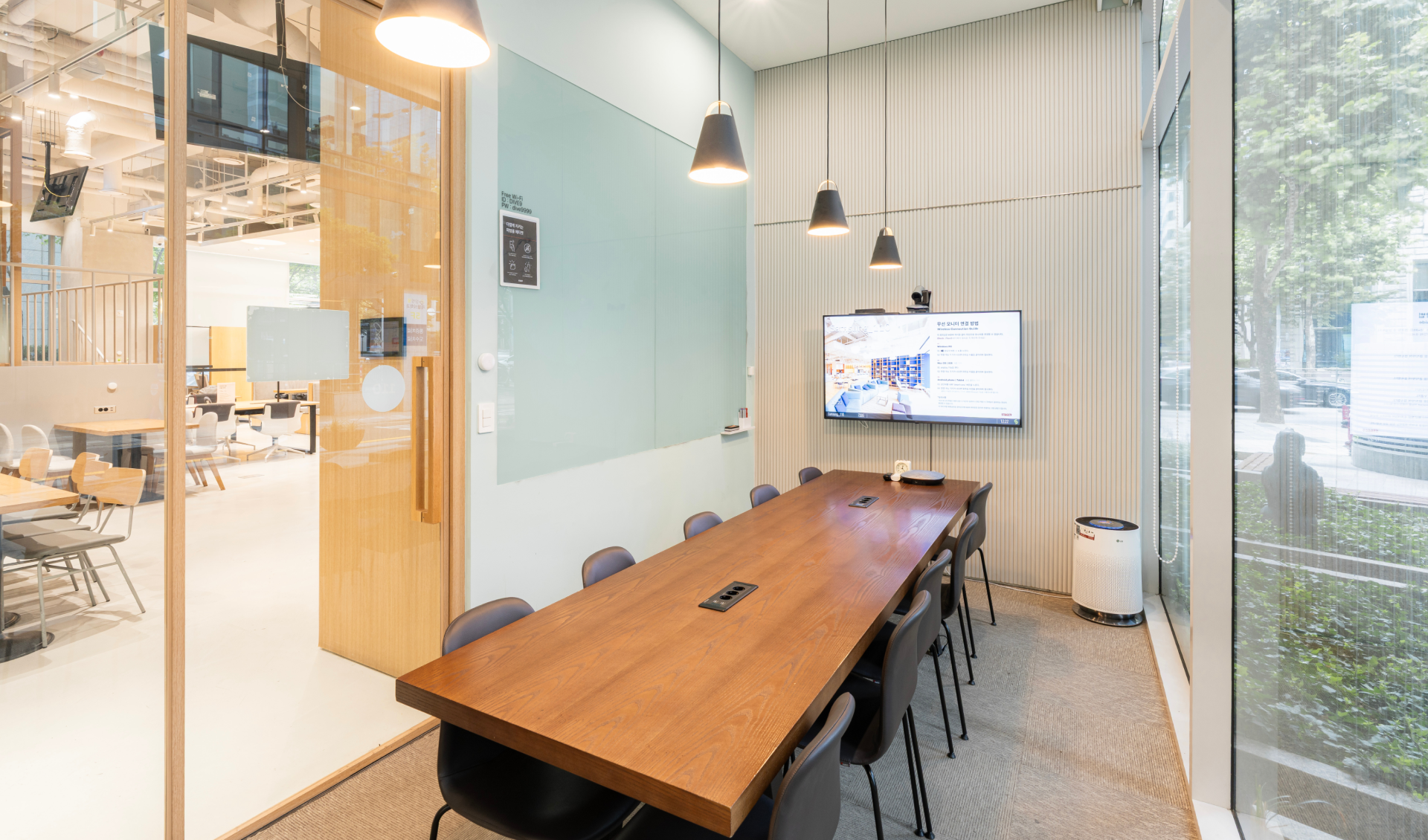 선릉 회의실 대관 가능한 스테이지나인 삼성점 1층 10인 회의실